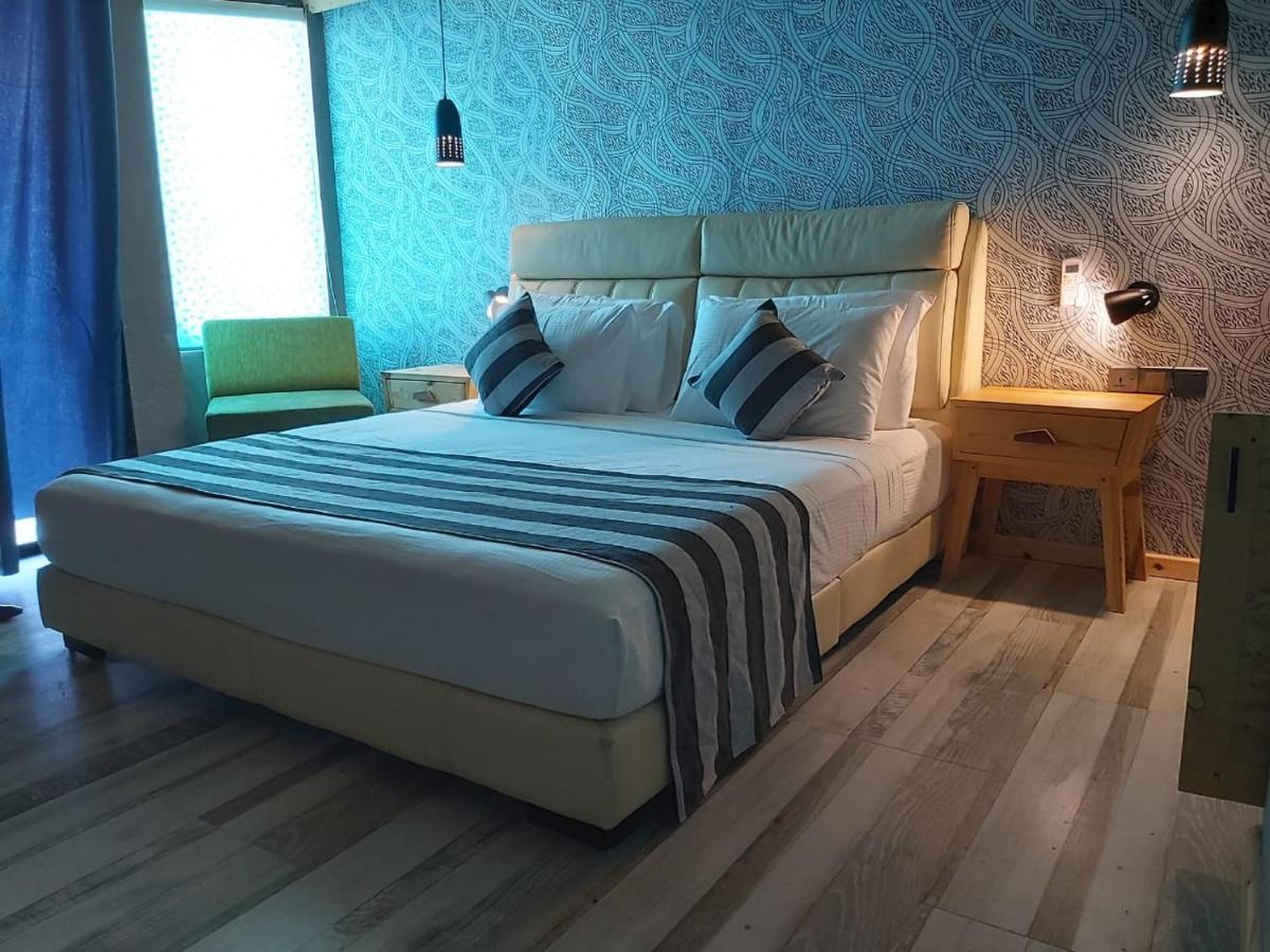 Suncoast Beach Hotel Mirissa Eksteriør billede