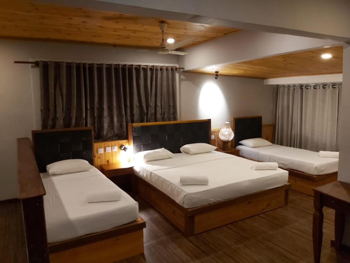 Suncoast Beach Hotel Mirissa Eksteriør billede